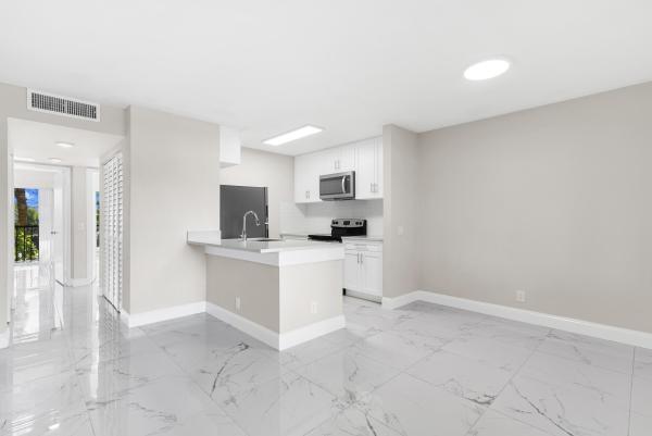 Meadows On The Green, 712 Meadows Cir, Boynton Beach, Florida 33436, image 2