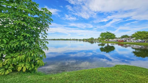 416 Lakeside Dr #129, Margate, Florida 33063, image 3