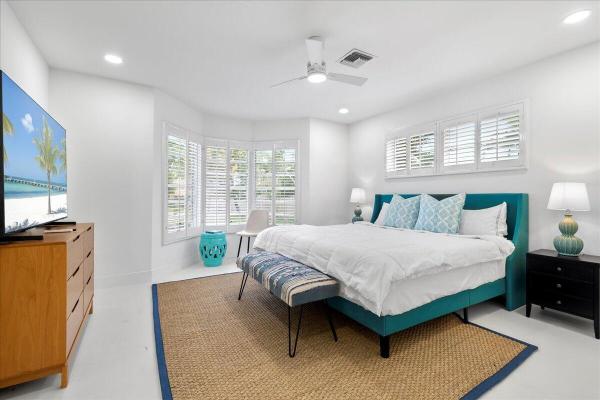 College Park, 2412 N Lakeside Dr, Lake Worth Beach, Florida 33460, image 2