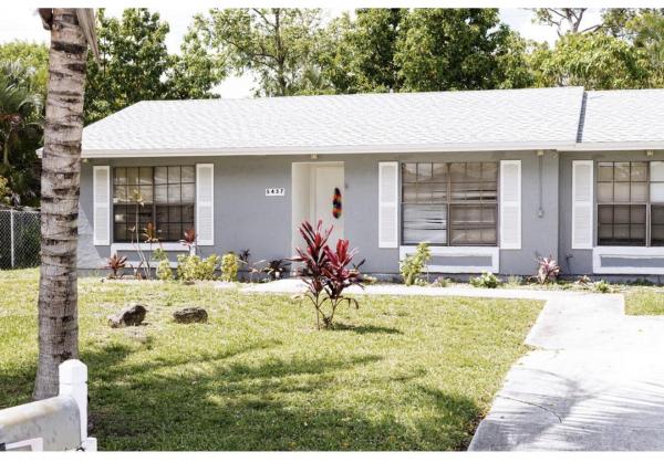 Delray Garden Estates, 5437 Greenwood Dr, Delray Beach, Florida 33484, image 2