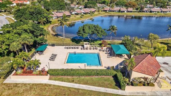 5907 Parkwalk Dr, Boynton Beach, Florida 33472, image 2