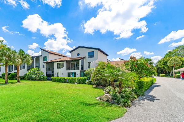 900 Greensward Ln #114-G, Delray Beach, Florida 33445, image 2