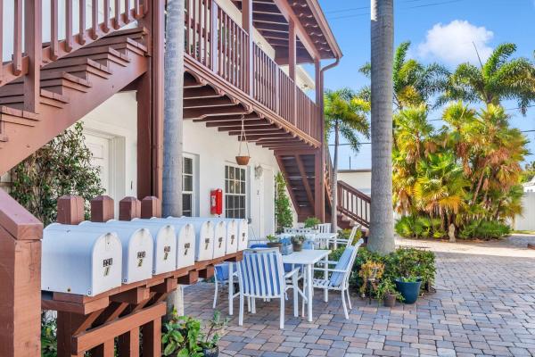 Estates Of South Palm Beach, 230 Conniston Rd, West Palm Beach, Florida 33405, image 1