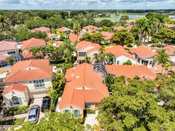 Villa D'Este, 20 Via Aurelia, Palm Beach Gardens, Florida 33418, image 1