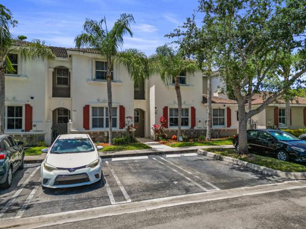 934 NE 42nd Ter, Homestead, Florida 33033, image 1