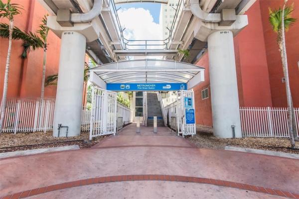 The Loft 2, 133 NE 2nd Ave #1006, Miami, Florida 33132, image 2