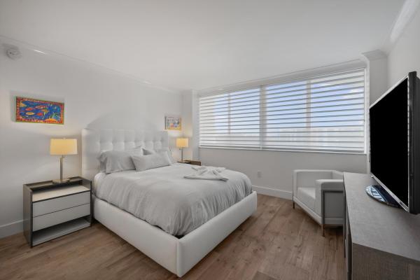 Carlyle House, 2773 S Ocean Blvd #4100, Palm Beach, Florida 33480, image 1