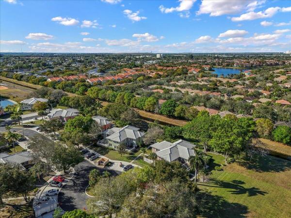 Stamford At The Villages Of Palm Beach Lakes, 1945 Stratford Way, West Palm Beach, Florida 33409, image 3