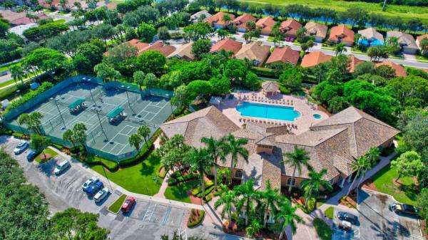 Ponte Vecchio West, 7565 Caprio Dr, Boynton Beach, Florida 33472, image 2