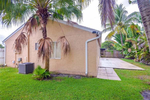 Boca Landings, 18813 Cloud Lake Cir, Boca Raton, Florida 33496, image 2
