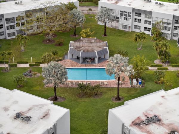 Royal Park Gardens 1, 6570 Royal Palm Blvd #306j, Margate, Florida 33063, image 1