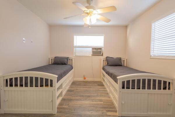 Greynolds Highlands, 714 S Arnold Ave #B LEFT SIDE, Lantana, Florida 33462, image 2