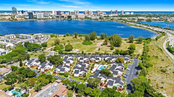 Eden Place, 639 Executive Center Dr #O-208, West Palm Beach, Florida 33401, image 1