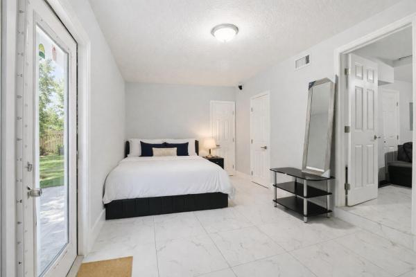 Pine Air, 1152 Sunset Rd, West Palm Beach, Florida 33406, image 1