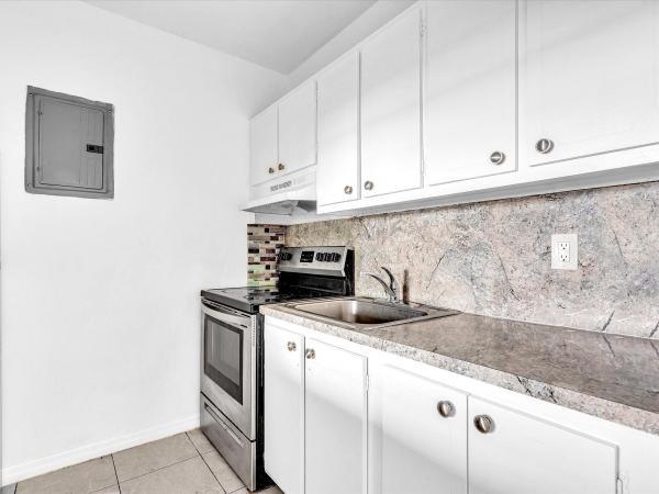The Town Colony, 2915 Plunkett St #5D, Hollywood, Florida 33020, image 3