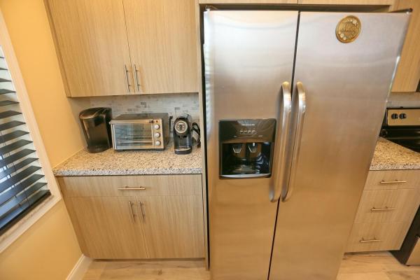 Deauville Village, 6550 S Oriole Blvd #2050, Delray Beach, Florida 33446, image 3