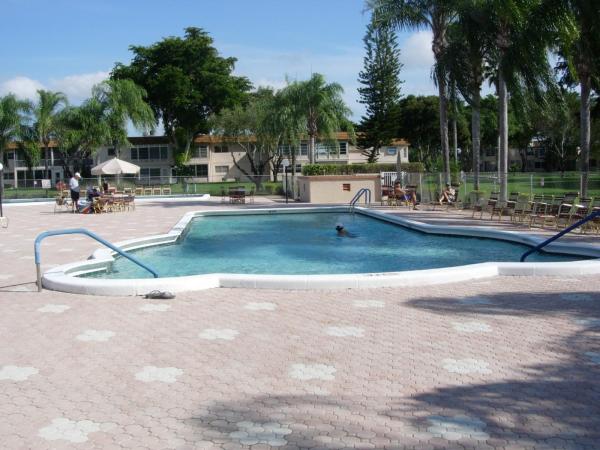 Abbey Village, 17 Willowbrook Ln #106, Delray Beach, Florida 33446, image 3