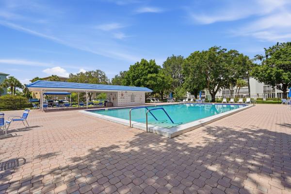 Portofino Village, 3005 Portofino Isle #M2, Coconut Creek, Florida 33066, image 1