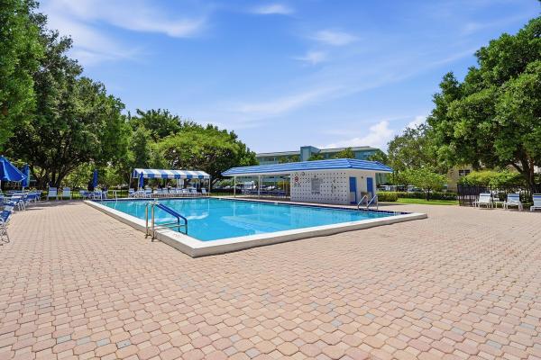 Portofino Village, 3005 Portofino Isle #M2, Coconut Creek, Florida 33066, image 1