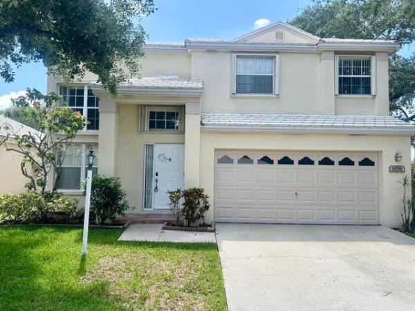 Jacaranda Pointe, 9576 NW 8th Cir, Plantation, Florida 33324, image 1