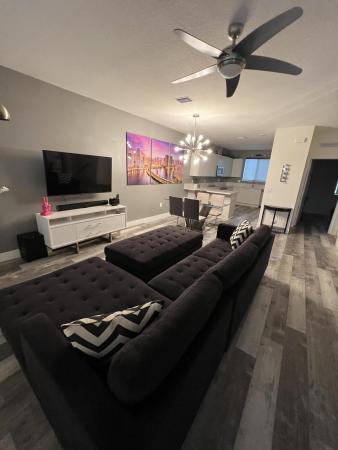 4716 NW 84th Ct, Doral, Florida 33166, image 1