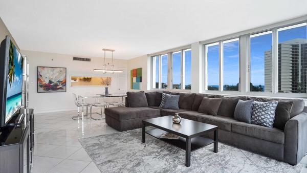 Aberdeen Arms, 4750 S Ocean Blvd #510, Highland Beach, Florida 33487, image 2