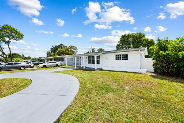 Miramar Tropical, 2411 Gulfstream Dr, Miramar, Florida 33023, image 1