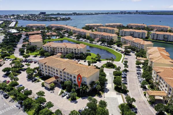 Harbour Isle East, 37 E Harbour Isle Dr Dr #106, Fort Pierce, Florida 34949, image 2