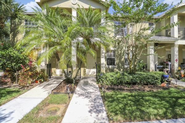 Aspire At East Lake, 2122 SE Grand Dr, Port St. Lucie, Florida 34952, image 2
