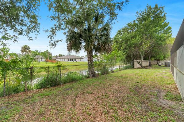 Hidden Oaks, 1142 SW Dalton Ave, Port St. Lucie, Florida 34953, image 2