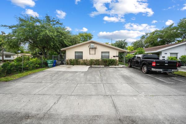 Washington Park, 2840 NW 13th Ct #1-2, Fort Lauderdale, Florida 33311, image 1