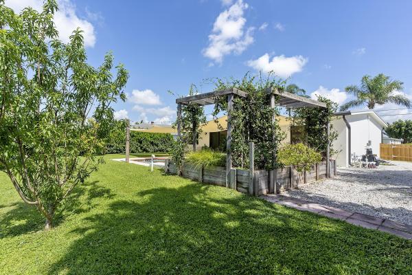 Lake Clarke North, 1510 Carandis Cir, Lake Clarke Shores, Florida 33406, image 2