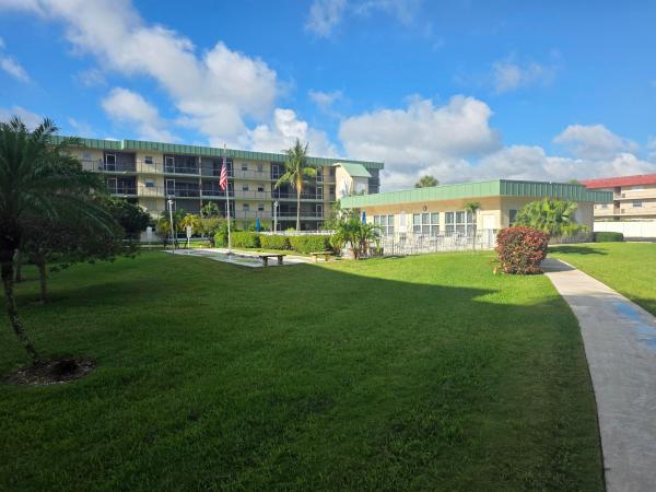 Hampton Gardens, 808 SE 7th St #101, Deerfield Beach, Florida 33441, image 3