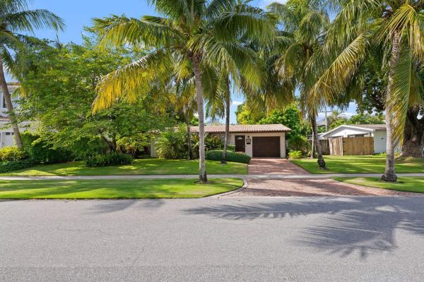 Boca Villas, 1001 NE 2nd Ter, Boca Raton, Florida 33432, image 3