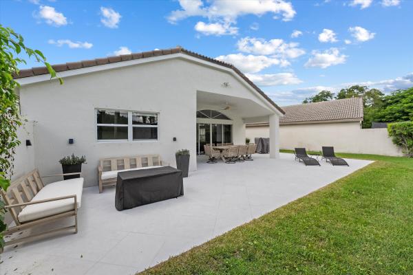 Bluff Harbor, 4033 Bluff Harbor Way, Wellington, Florida 33449, image 2