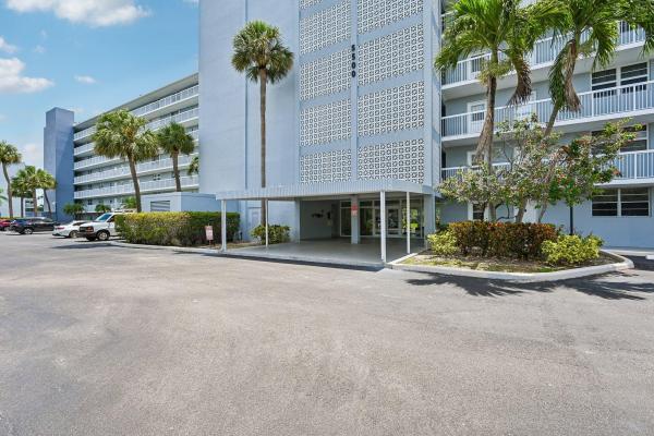 Boca Teeca, 5500 NW 2nd Ave #614, Boca Raton, Florida 33487, image 3