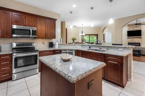Emerald Bay, 11302 Edgewater Cir, Wellington, Florida 33414, image 1