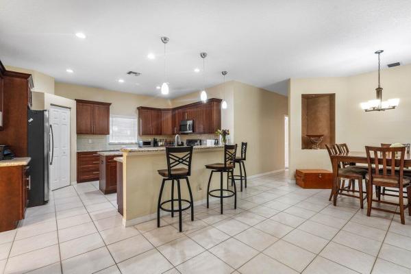 Emerald Bay, 11302 Edgewater Cir, Wellington, Florida 33414, image 3