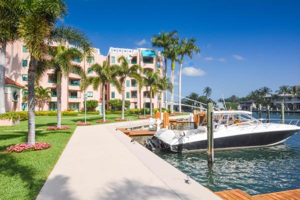 Mizner Court, 120 SE 5th Ave #321, Boca Raton, Florida 33432, image 3