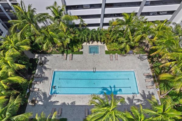 Vizcaya Lakes, 1660 Renaissance Commons Blvd #2510, Boynton Beach, Florida 33426, image 2
