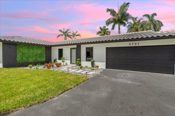Golf Estates, 4721 Bayview Dr, Fort Lauderdale, Florida 33308, image 1