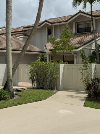 Prestwick Chase, 505 Prestwick Cir, Palm Beach Gardens, Florida 33418, image 2