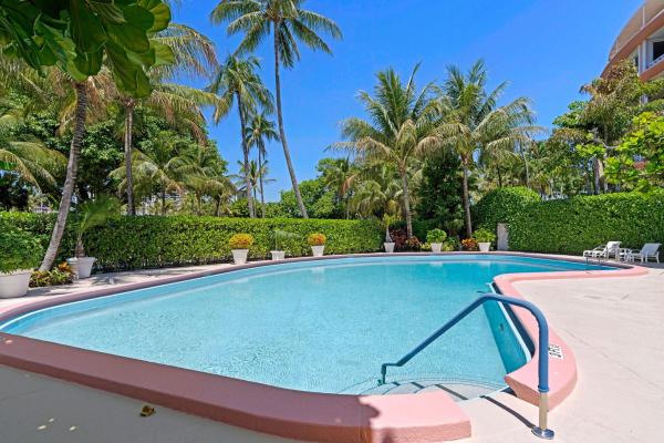 Southlake, 315 S Lake Dr #1A, Palm Beach, Florida 33480, image 3