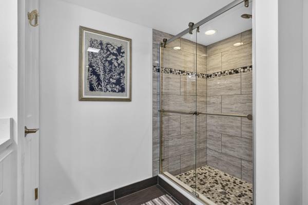 Southwind Circle, 327 Southwind Dr #203, North Palm Beach, Florida 33408, image 2
