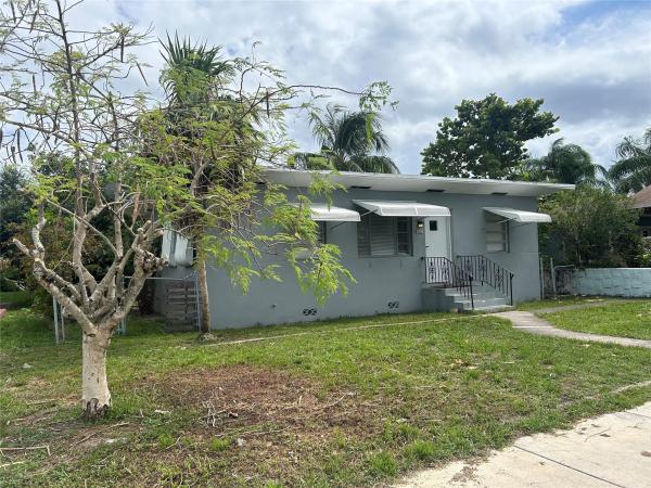 Hollywood Park, 2218 Roosevelt St, Hollywood, Florida 33020, image 1