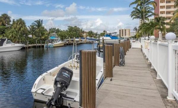 Manor Club, 2020 Terra Mar Dr #205, Pompano Beach, Florida 33062, image 3
