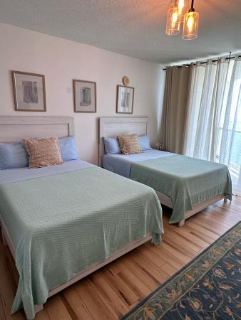La Perla, 16699 Collins Ave #3709, Sunny Isles Beach, Florida 33160, image 1