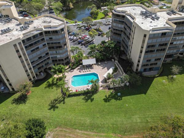 Environ Towers 2, 7400 Radice Ct #606, Lauderhill, Florida 33319, image 2