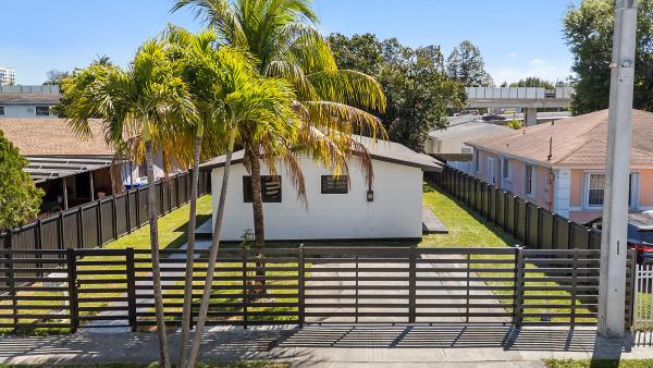 Cedarhurst, 1522 NW 41st St, Miami, Florida 33142, image 1