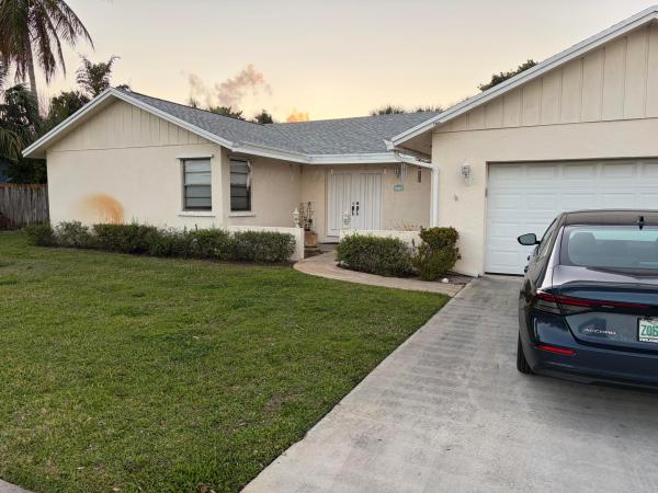 Lake View Haven, 3705 Diane Dr, Boynton Beach, Florida 33435, image 2
